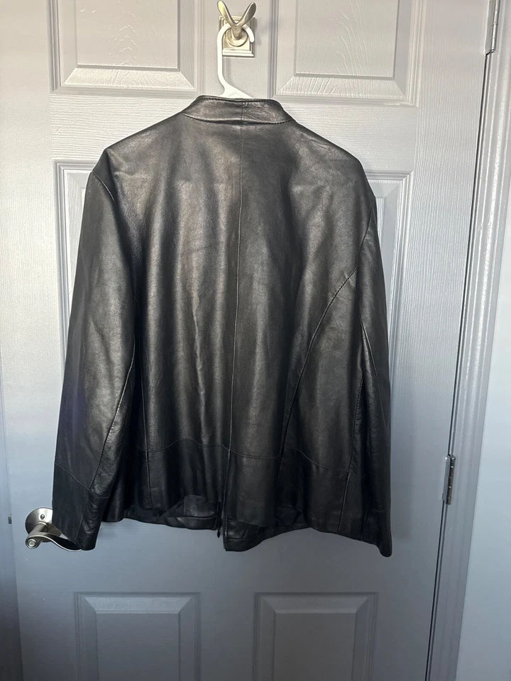 ДОПОЛНЕНИЕ ELLE ЧЕРНЫЙ МЯГКОЙ КОЖИ КУРТКА SZ-2XL - Изображение 2 из 4