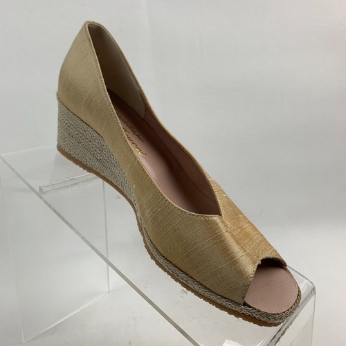 Sesto Meucci Espadrilles Gold Raw Silk Open Round Toe Wedge Heel Size 6.5M - Picture 2 of 11