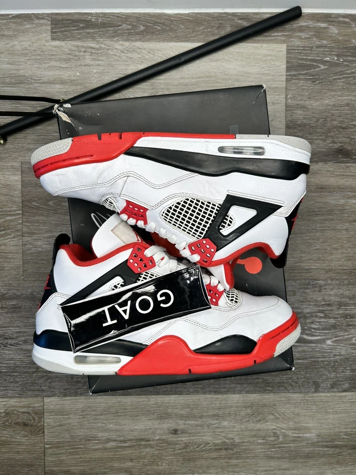 Air Jordan 4 Retro OG 2020 'Fire Red' con caja Foto 4 de 4
