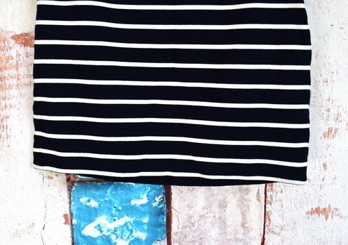 Women's Banana Republic Knit Striped Pencil Skirt Zip SIZE 2 Navy-White - Picture 5 of 9