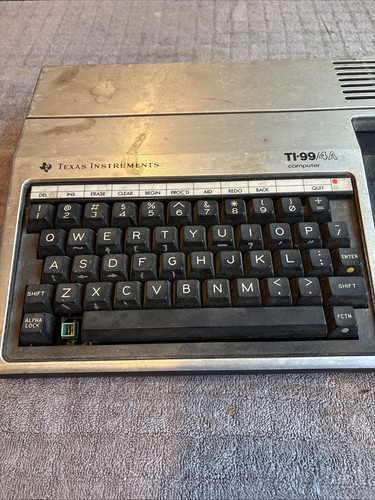 Texas Instruments Ti-99/4A (PHC004A) Home Computer Vintage PER PARTI NON TESTATE - Foto 5 di 14