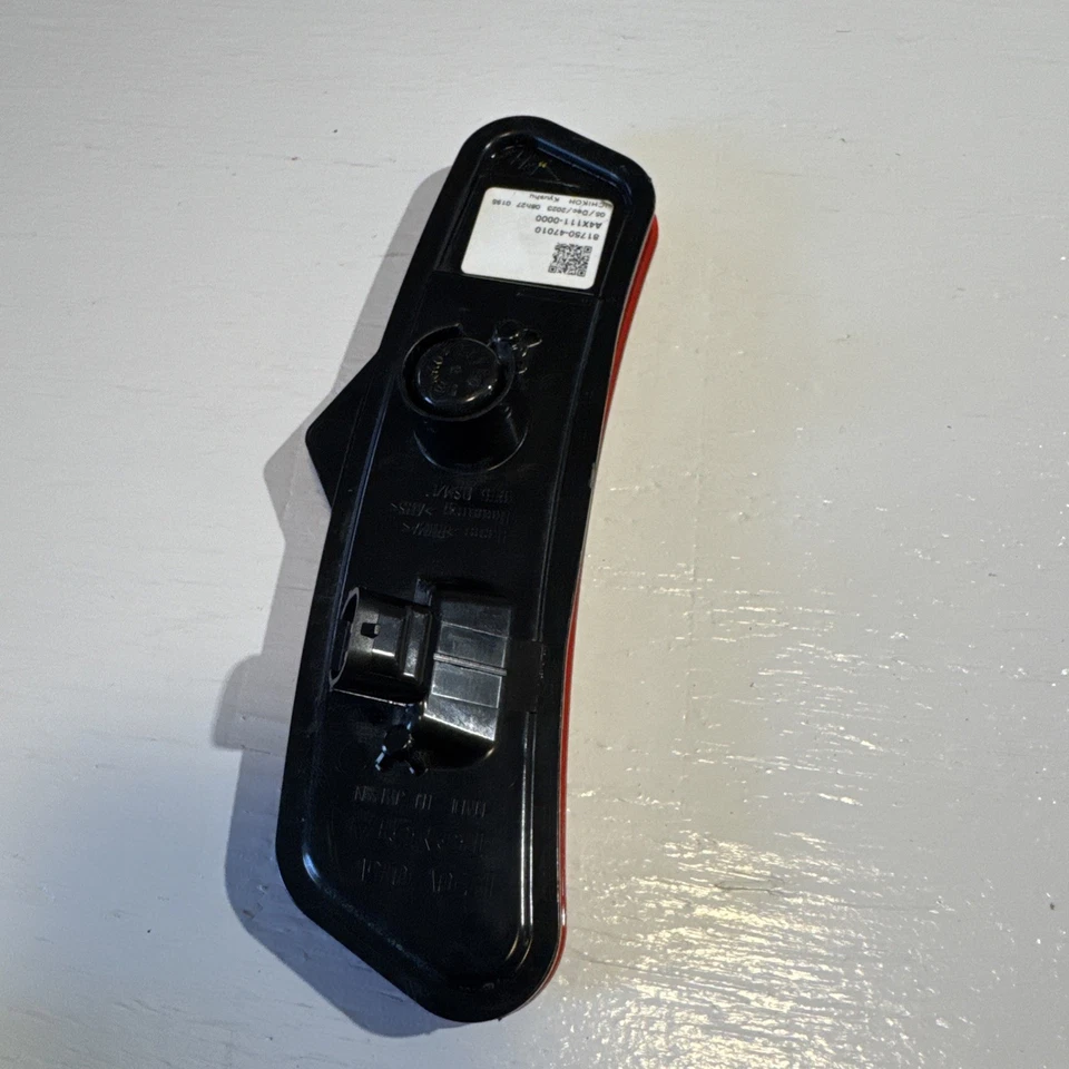 2023 Fits TOYOTA PRIUS SIDE MARKER LIGHT RIGHT SIDE FACTORY OEM 8175047010 - Image 4 of 4