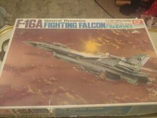 General Dynamics AIR FORCEF-16 A Falcon Fighter Plastic Model Scale 1/48 KOREA