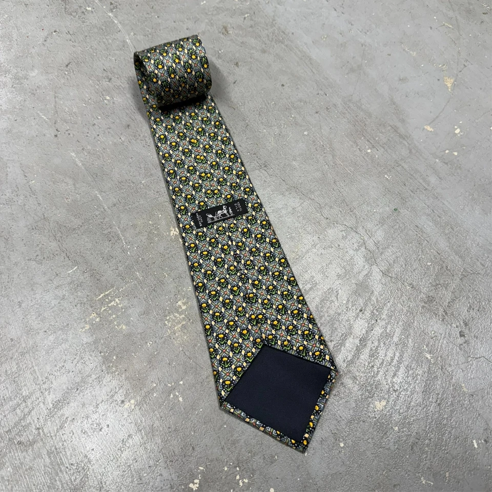 Corbata Hermes patrón girasol 100% seda hecha en Francia satinado 4" Foto 3 de 4