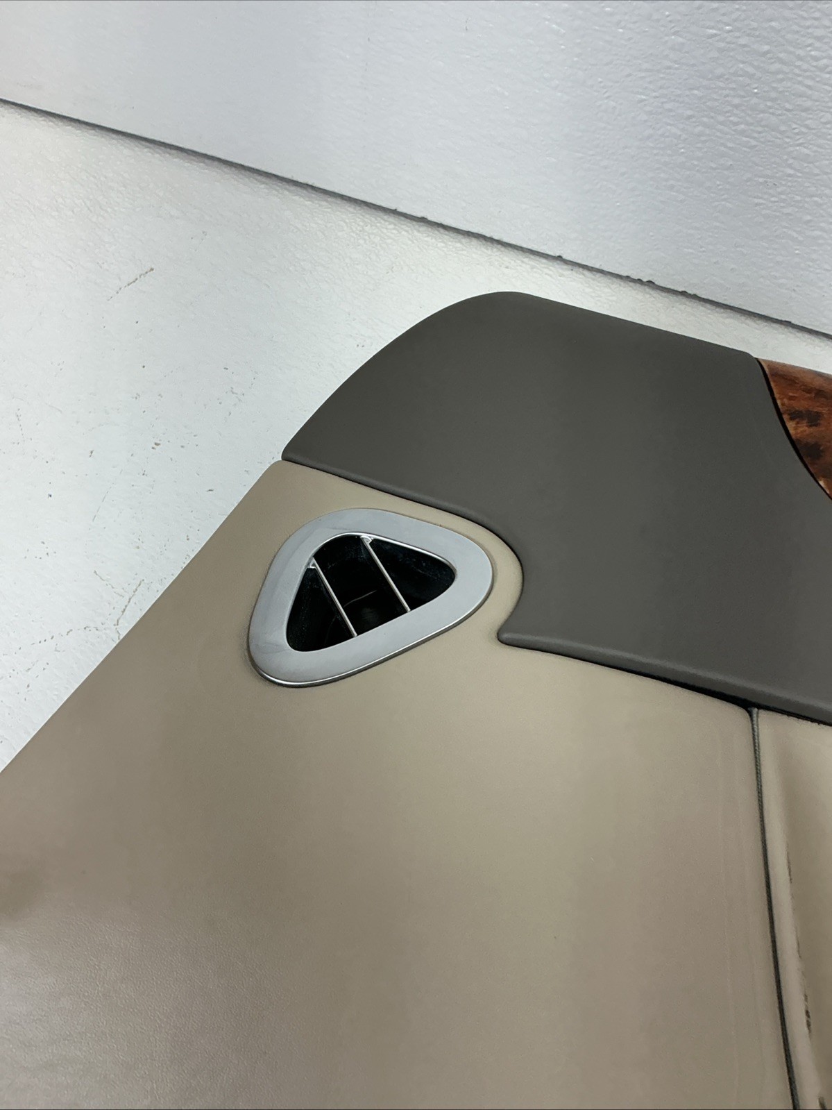 06-12 BENTLEY CONTINENTAL Front Right Side Interior Door Panel Trim OEM