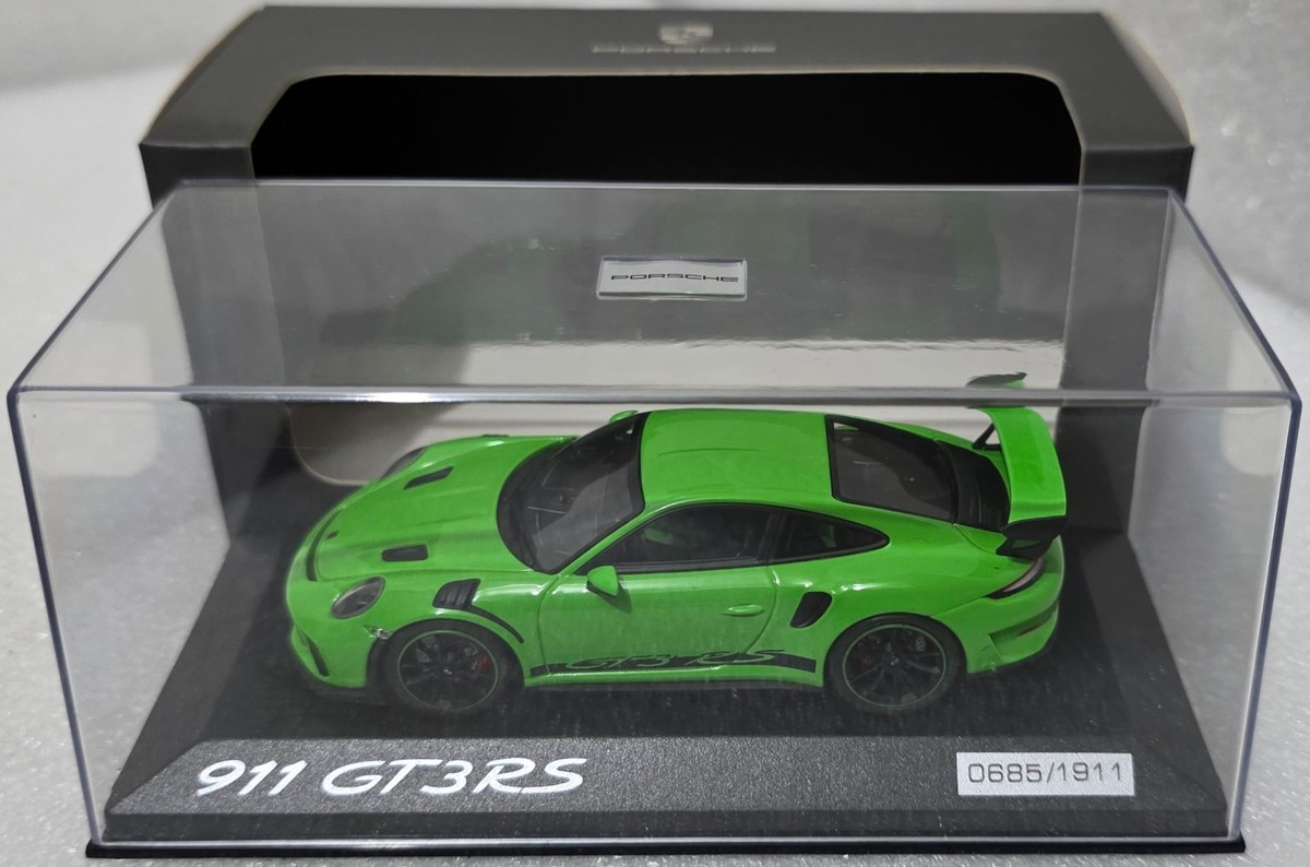 MiniChamps - 1:43 - Porsche 911 RS 1995 - Edição limitada