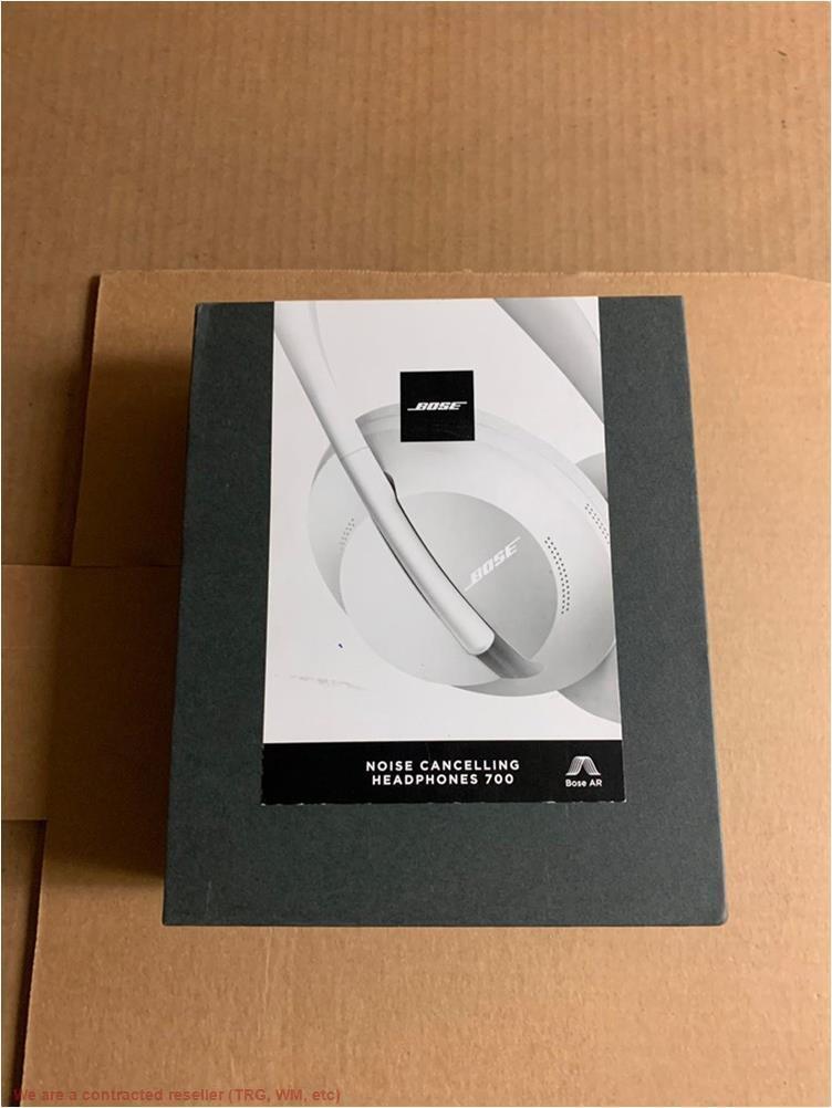Bose Noise Cancelling Over-Ear Bluetooth Wireless Headphones 700 - Silver-image