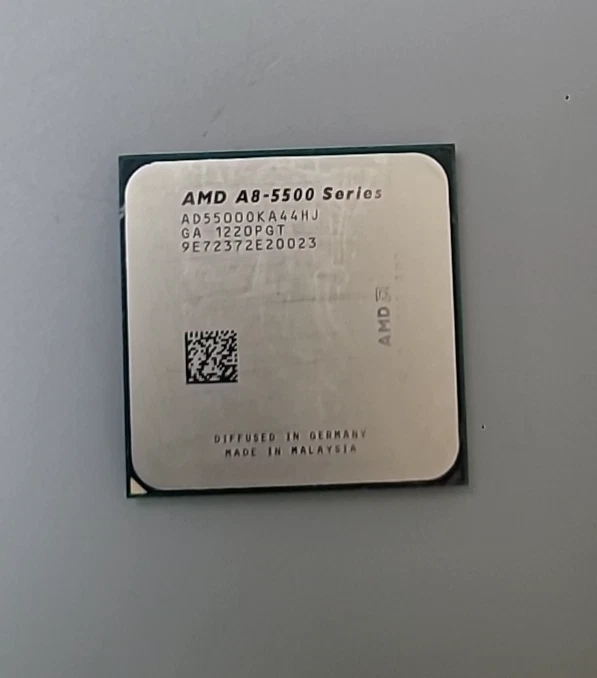 AMD A8-5500 Series Processor/ 3.2GHz -Four-Core /AD55000KA44HJ* Socket FM2 - Image 3 of 4