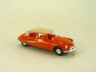 Citroen DS 19 in orange - Busch 1:87 HO  Modell  - 48019  #E