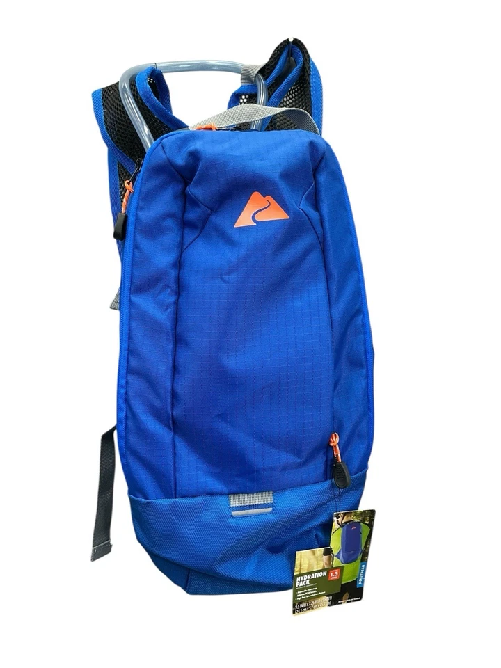 Ozark trail hydration backpack 1.5 Liter Color blue - Image 2 of 4