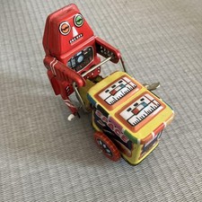 Retro Space Robot With Cart