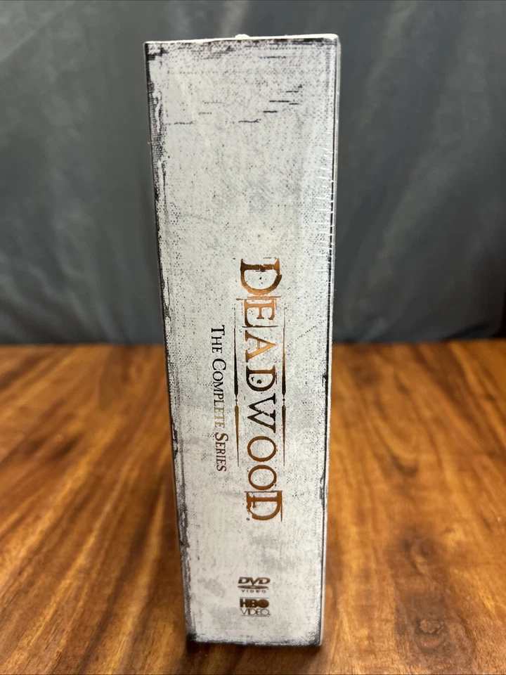 Deadwood The Complete HBO Series (DVD Box Set 2008 19-Disc Set) Brand New Sealed Foto 3 de 4