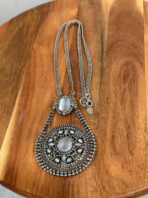 Sorelli Silver Tone Beaded Statement Necklace Gra… - image 3