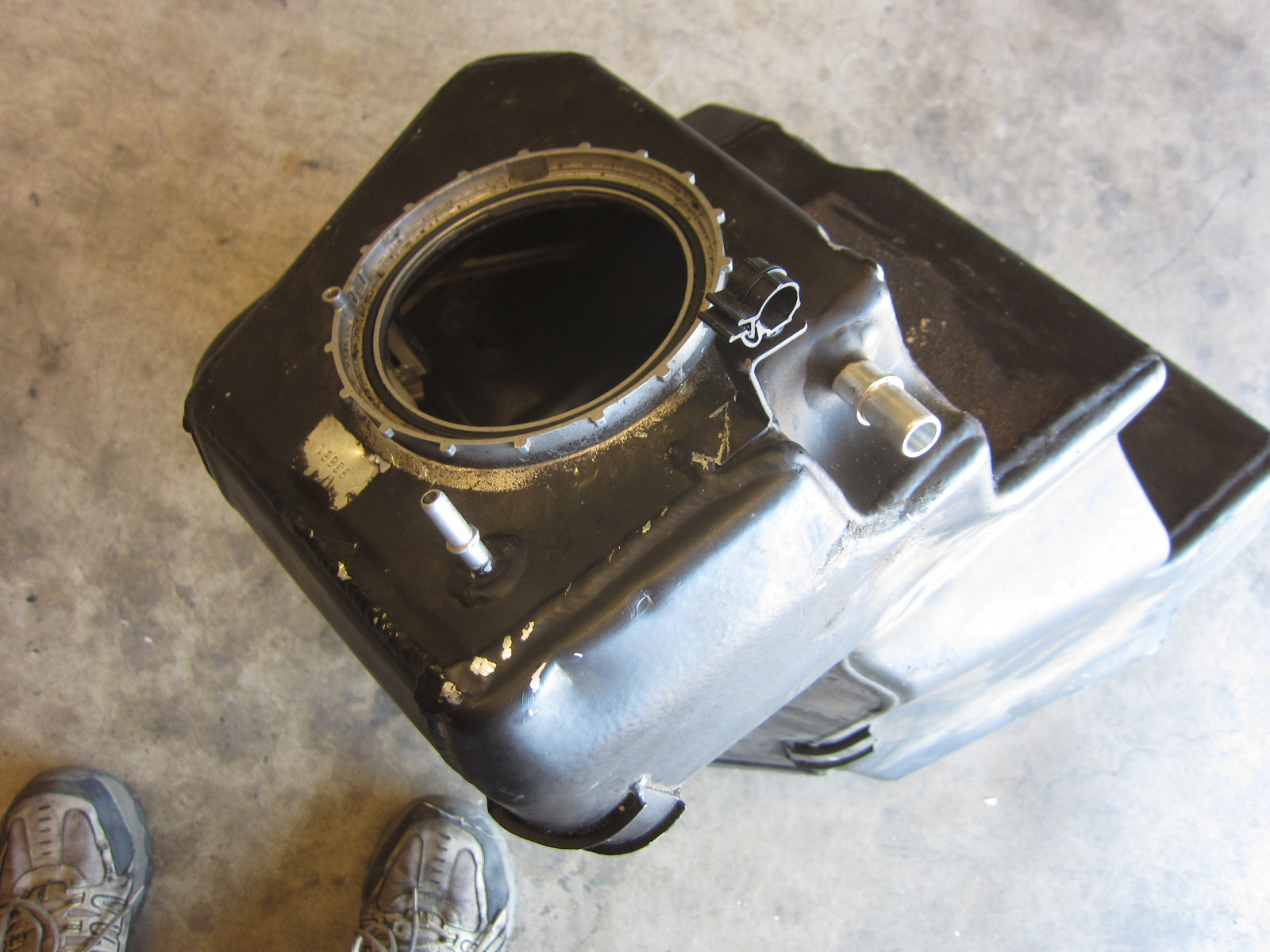Ferrari 458 Italia - LH Fuel Tank  -  - P/N 257458