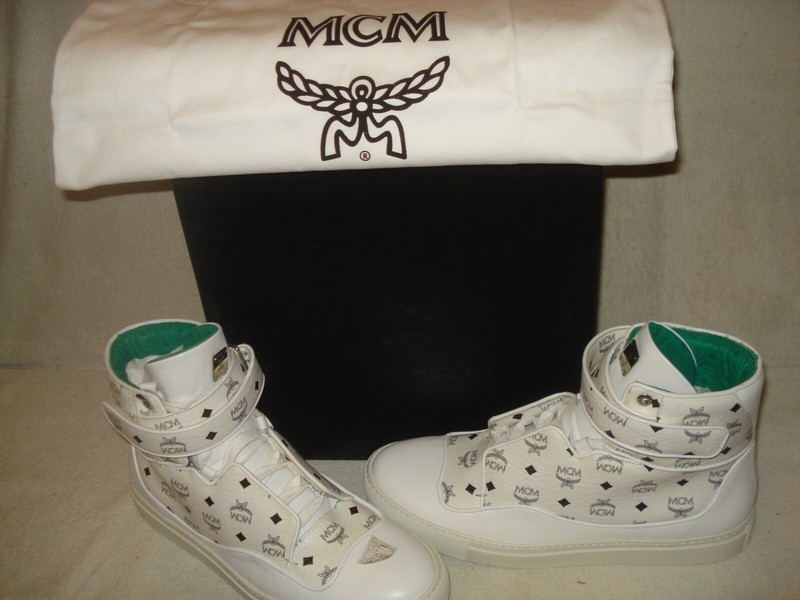 100% AUTHENTIC NEW MEN MCM WHITE LOGO MCM HIGH TOP SNEAKERS EU 42/US 9