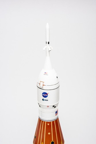 Kit Modelo Plástico Cohete Espacial Artemis-1 AMT 1:200 NASA - Imagen 4 de 7
