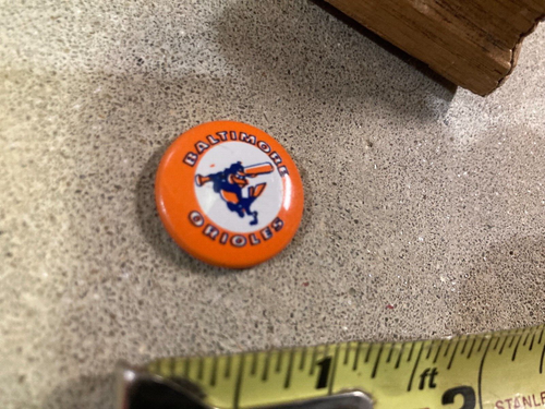 Baltimore Orioles, 7/8" Vintage Béisbol Pin-Botón Trasero EE. UU. Casa Creativa - Imagen 2 de 7