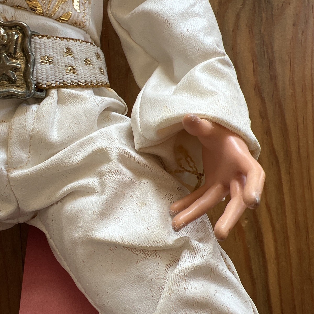 World Doll Elvis Presley Super Gold, With COA 1984 White World Doll Elvis Presley Super Gold, With COA 1984 White