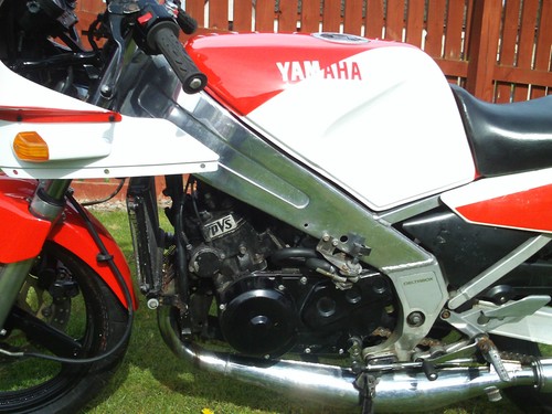 yamaha TZR250 with (350 ypvs engine) RARE .. - Picture 7 of 8