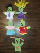 Bick's Pickle Finger Puppet Set of 5 Family Mom Dad Son Daughter Dog