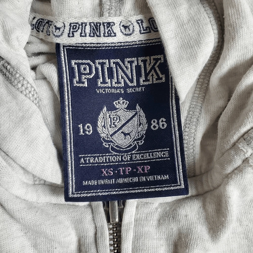UNDERCOVER Felpa con cappuccio Victoria’s Secret ROSA XS grigia con zip incredibile grafica sul retro