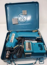 Vintage Makita 9.6 Volt Screw gun W/ Battery Kit & Metal Box, Carry Case