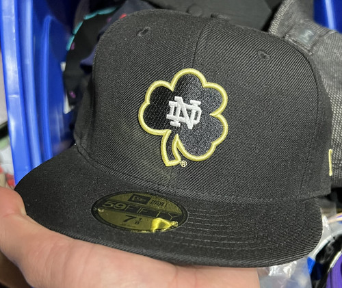NOTRE DAME FIGHTING IRISH NCAA COLLEGE 59FIFTY NEW ERA Black Size 7 1/8 - Picture 1 of 4