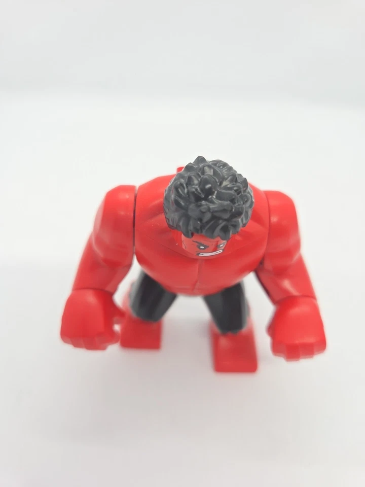 Lego Red Hulk SH0370 Big Fig Yellow Eyes 76078 Hulk Vs. Red Hulk Marvel Avengers - Image 2 of 4