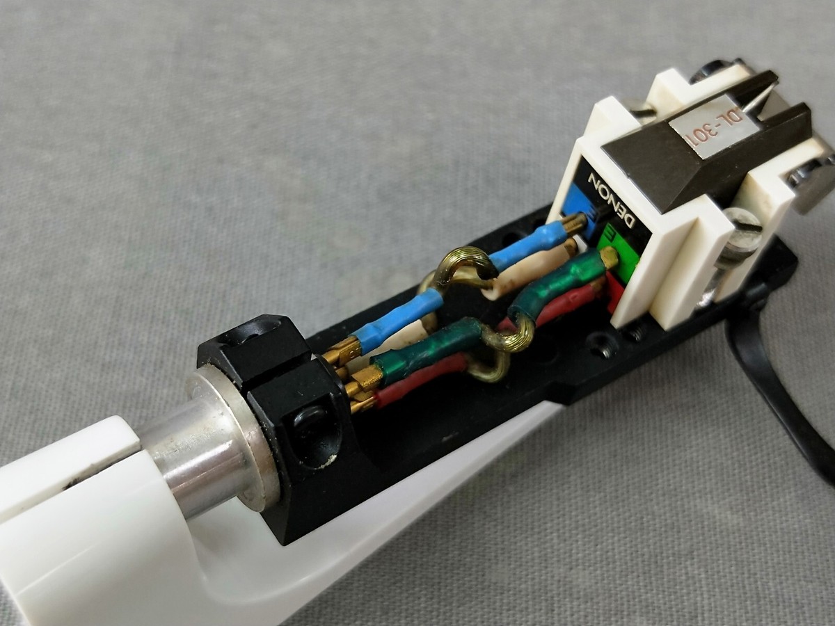Denon DL-301 MC Cartridge W/ DAM entre Headshell In