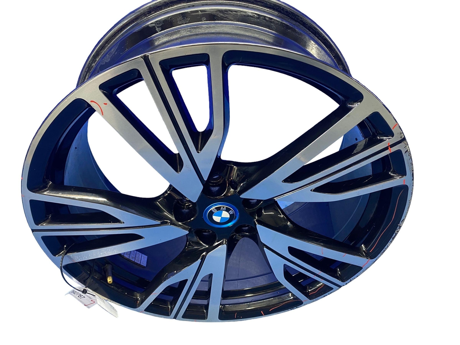 2014-2020 BMW I8 20X8.5 FRONT LEFT SPOKE DIRECTIONAL ALLOY WHEEL RIM *CURB RASH*