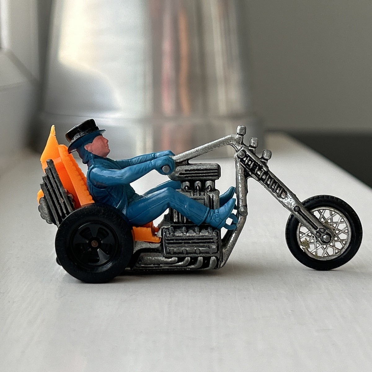 Hot Wheels Rrrumblers Torque Chop With Orange Seat, Blue