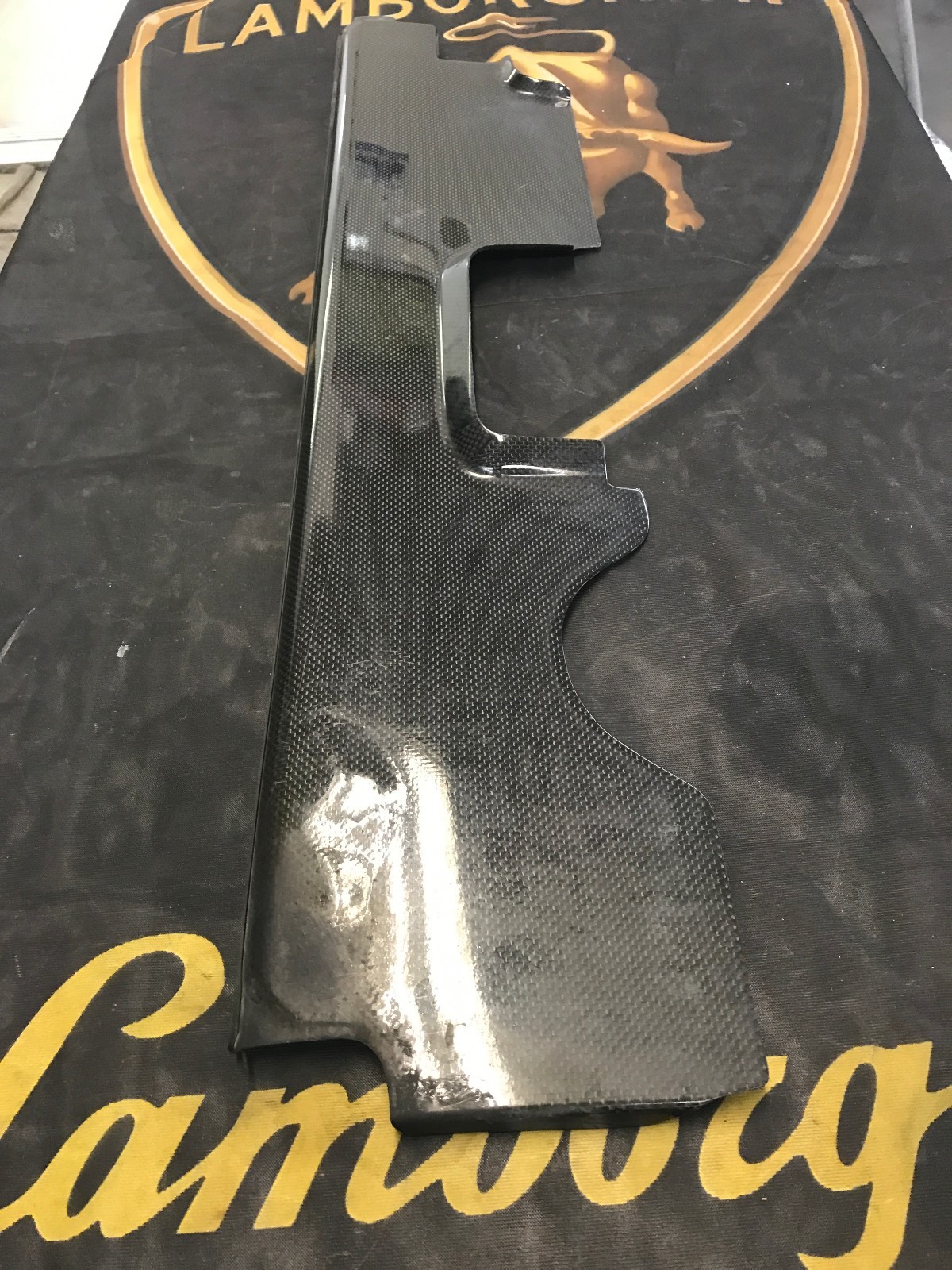 LAMBORGHINI MURCIELAGO LP640 FRONT CARBON FIBER ENGINE BAY COVER OEM 418103747