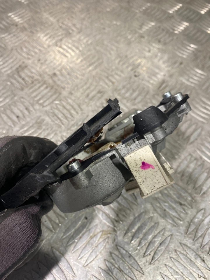 Renault Clio 2004 motor limpiaparabrisas trasero 53016612 #2 Foto 4 de 4