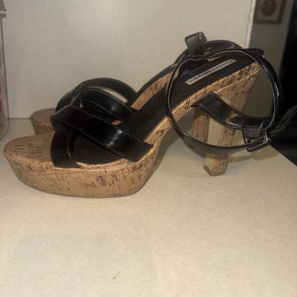 Delicious Sexy Sandalias Negras con Tiras Borde Alto Corcho 8 1/2 Foto 3 de 4