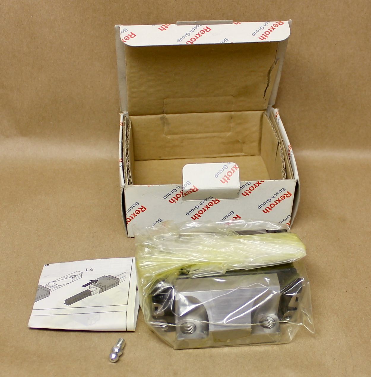 Bosch Rexroth R165171420 Linear Guide Runner Block New Surplus USA Seller
