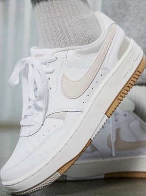 Nike Gamma Force Herren Sneaker 42 Weiß Beige Leder Low-Top Schnürung
