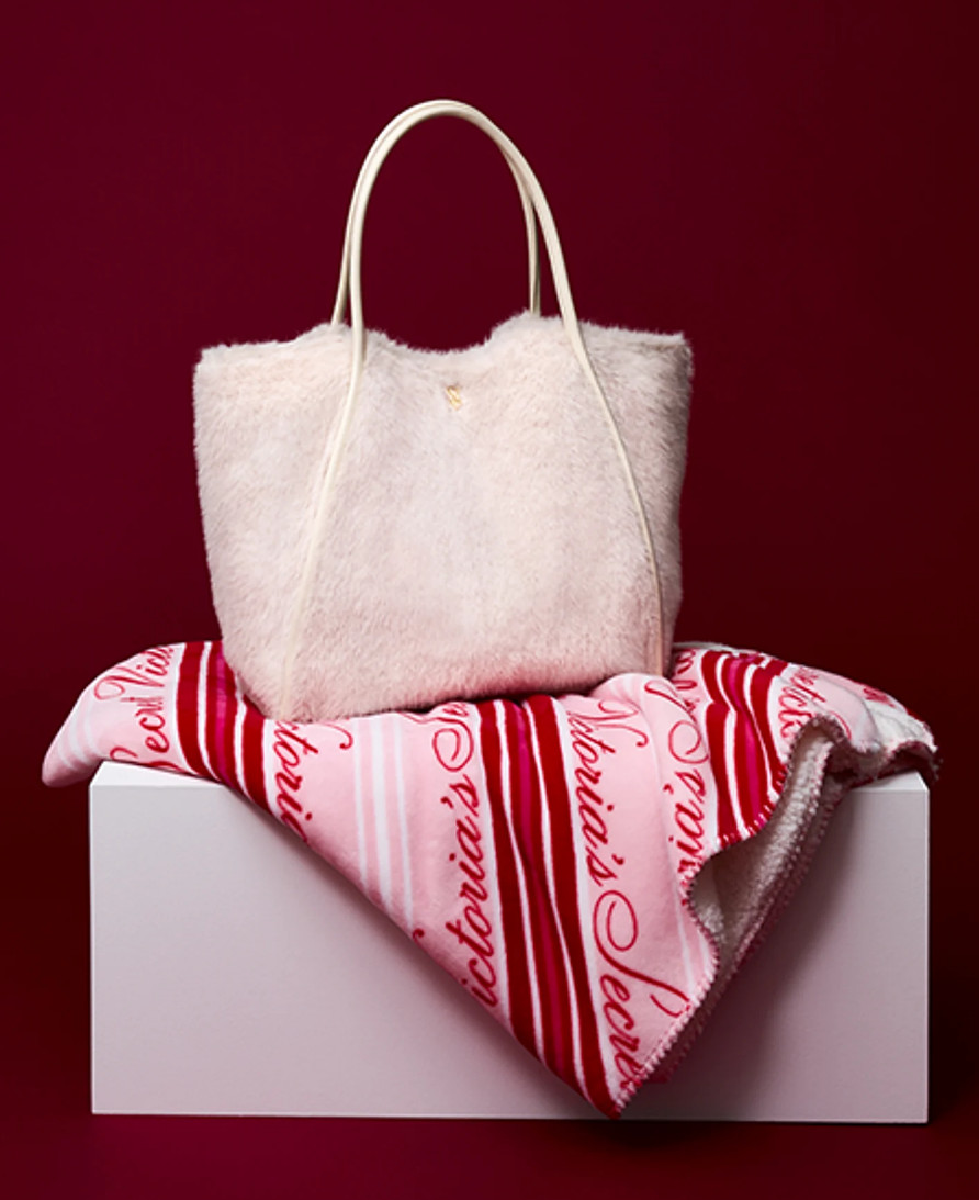 Victoria's Secret ACOGEDORA MANTA SHERPA DE PELUCHE TIRO Y BOLSO OTOÑO 2025 50"x60" NUEVO CON ETIQUETAS