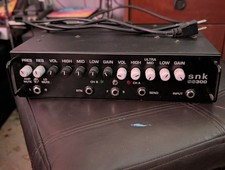 Testa amplificatore a stato solido SNK Pedals SS300 - nuova versione di Ampeg SS150