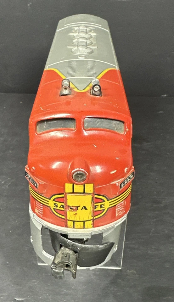 Lionel 2353 Gauge Santa Fe Engine and Dummy Locomotive  TESTED - Image 3 of 4