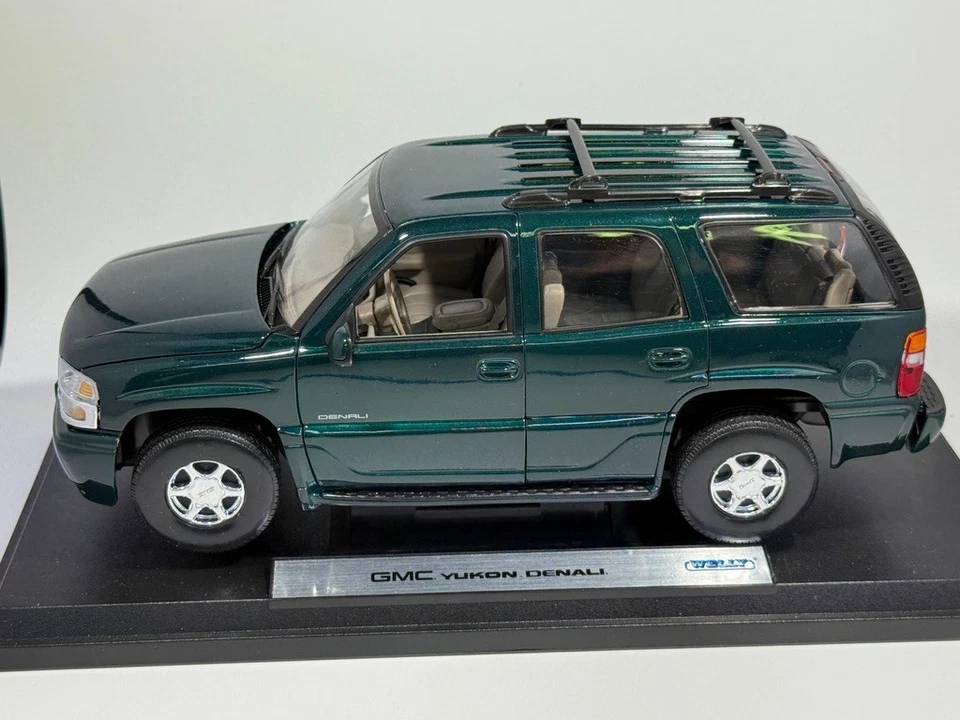 1/18 Welly GMC Yukon Denali GMT800 Diecast Dark Green RARE! US Seller 9863W - Image 2 of 4