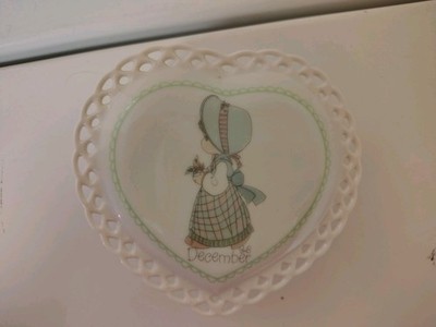 Precious Moments Porcelain Heart Shaped Trinket Box 'December' 1988