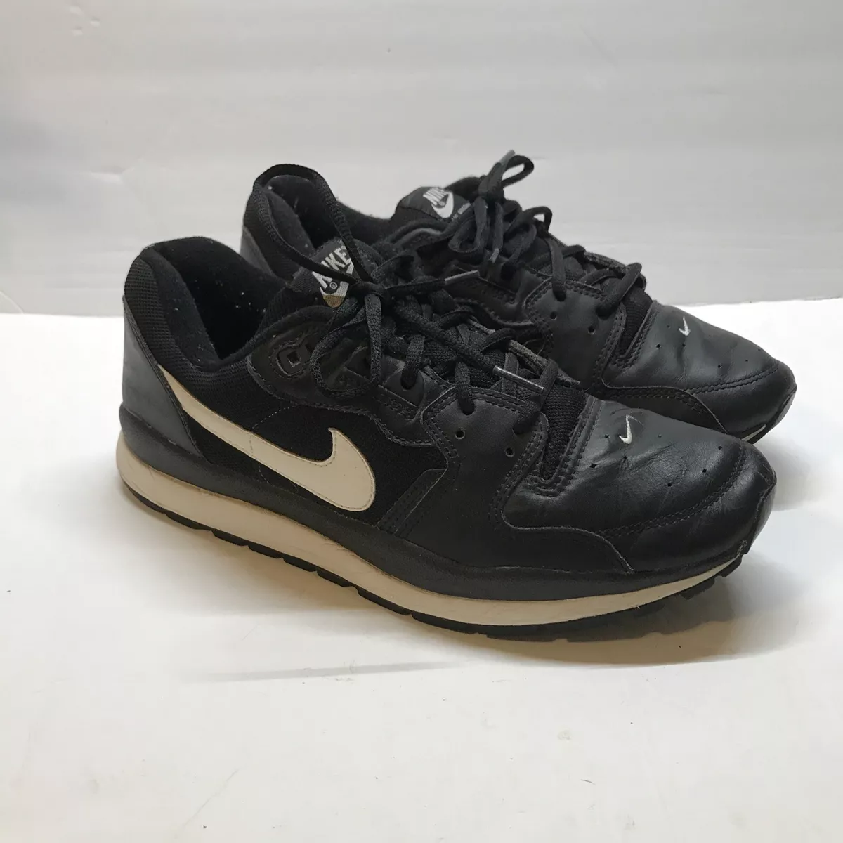 Vintage Nike Air Windrunner Sneakers Mens 10 Black White Leather