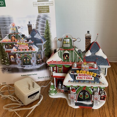 Dept 56 NORTH POLE 2008 RARE Robbie s Robot Factory #799998 MINT!