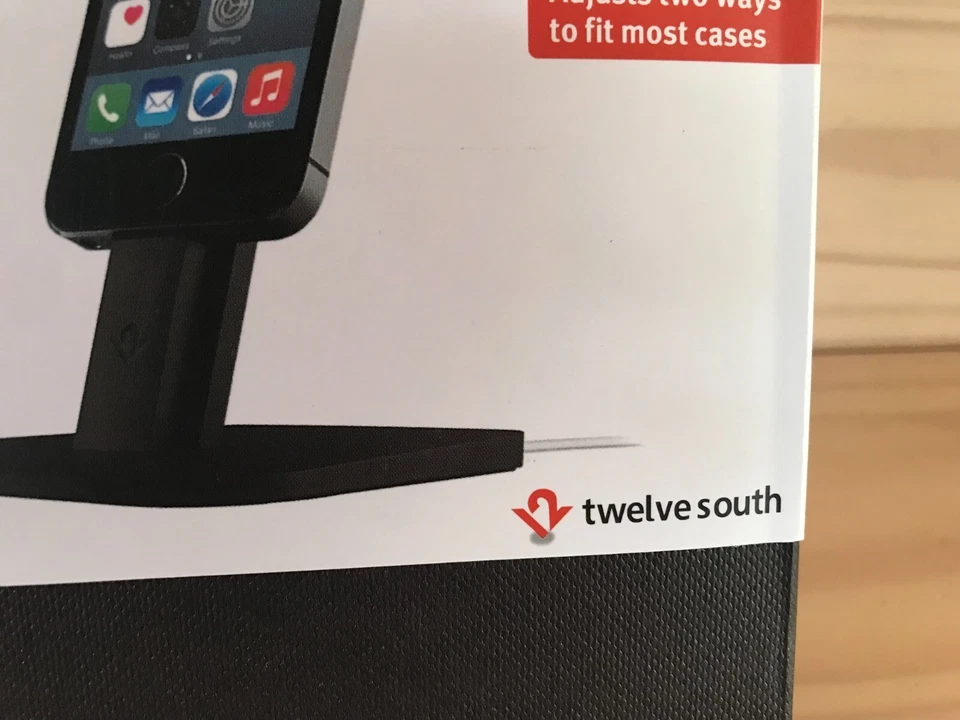Twelve South HiRise Black Lightning Desktop Stand for iPhone and iPad Mini - Image 3 of 4