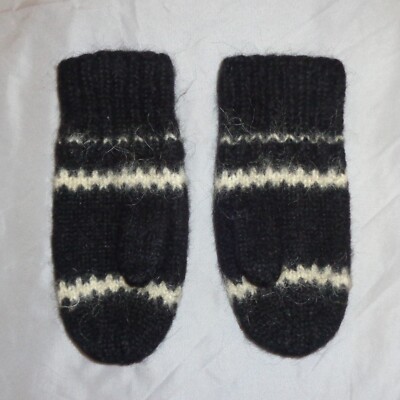 Warm Knitted Wool Mittens Gloves Womens Medium Mens Small Size Mitts Black White
