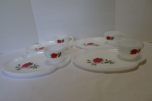 Vintage Federal Glass Rosecrest Snack Set 8 Piece in Original Box - Picture 2 of 17