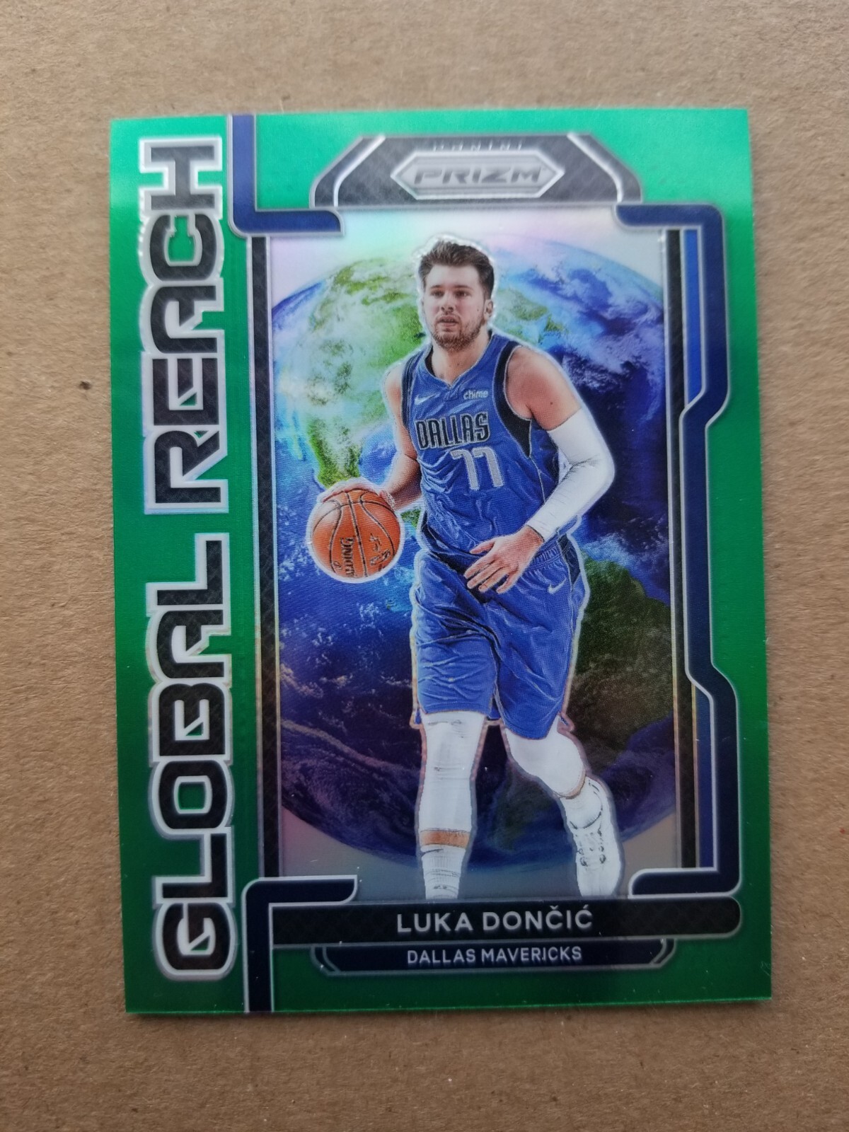 2021-22 Panini Prizm Global Reach Green Prizm #4 Luka Doncic Mavericks NBA