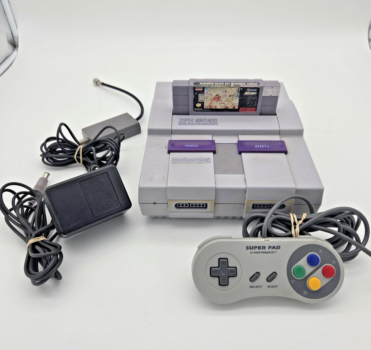 SNES Super Nintendo System Bundle W/ Cords SuperPad Controller Game  SNS-001