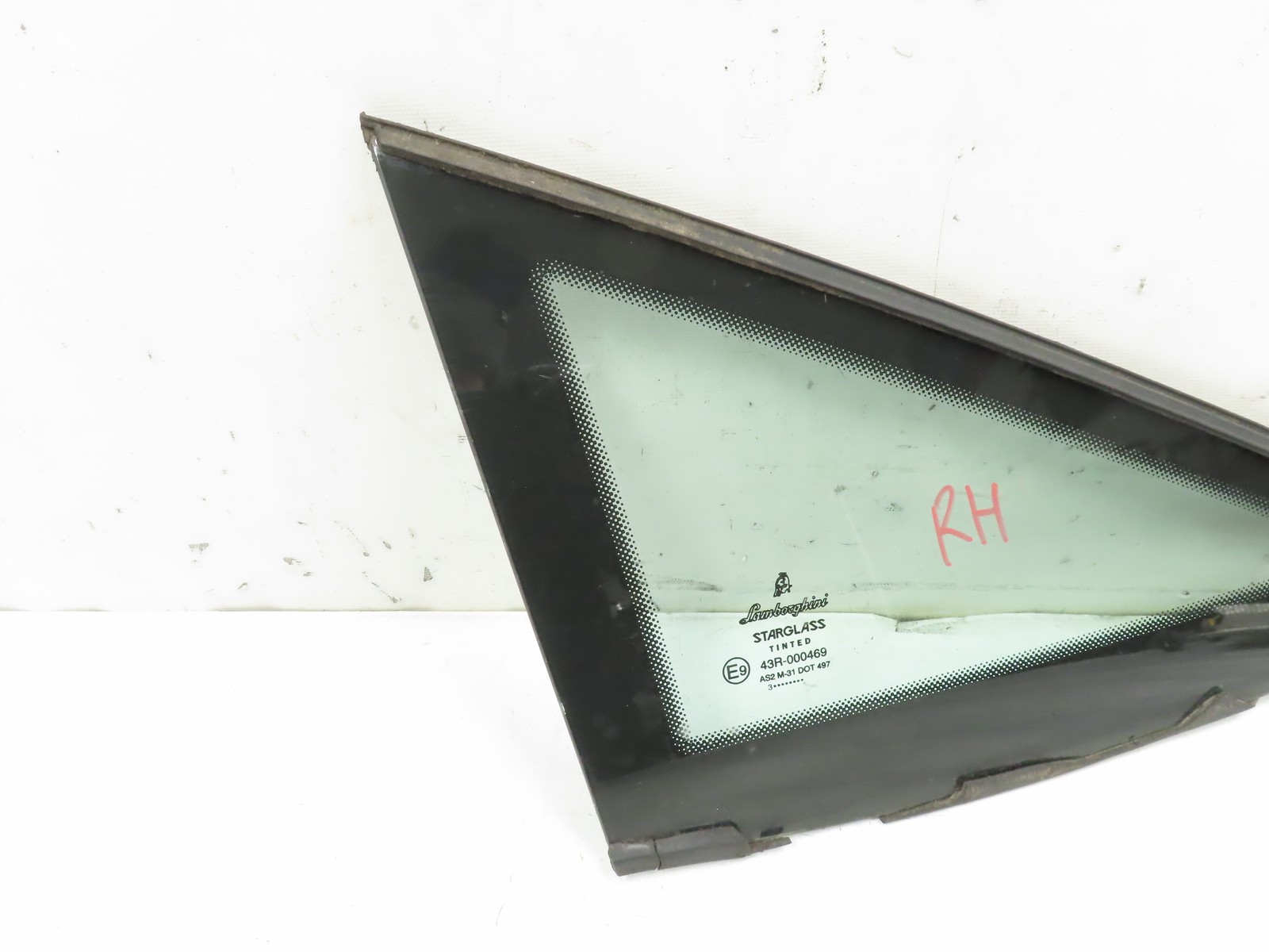 Lamborghini Gallardo 2004 Front Right Quarter glass P/N 400845116A