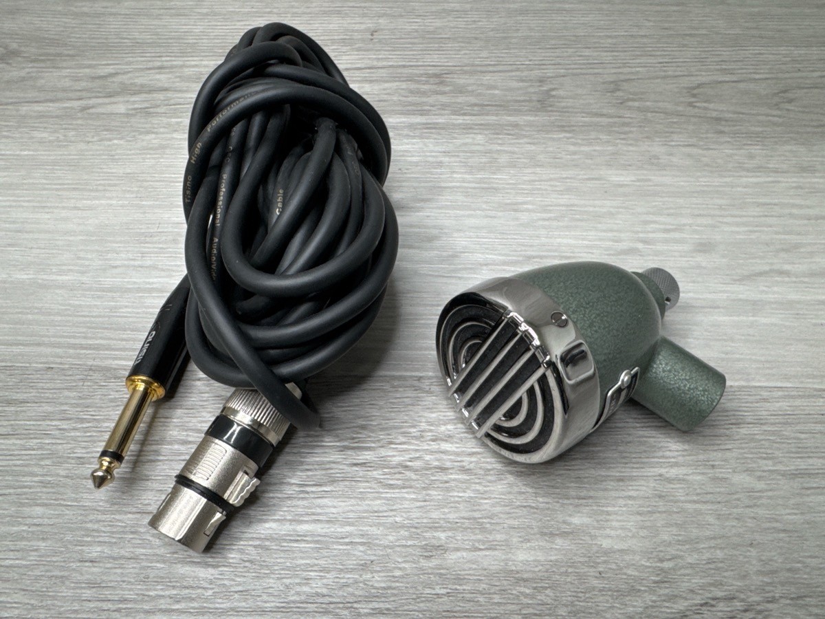 Hohner Harp Blaster HB52 Dynamic Harmonica Microphone (A1D032719)